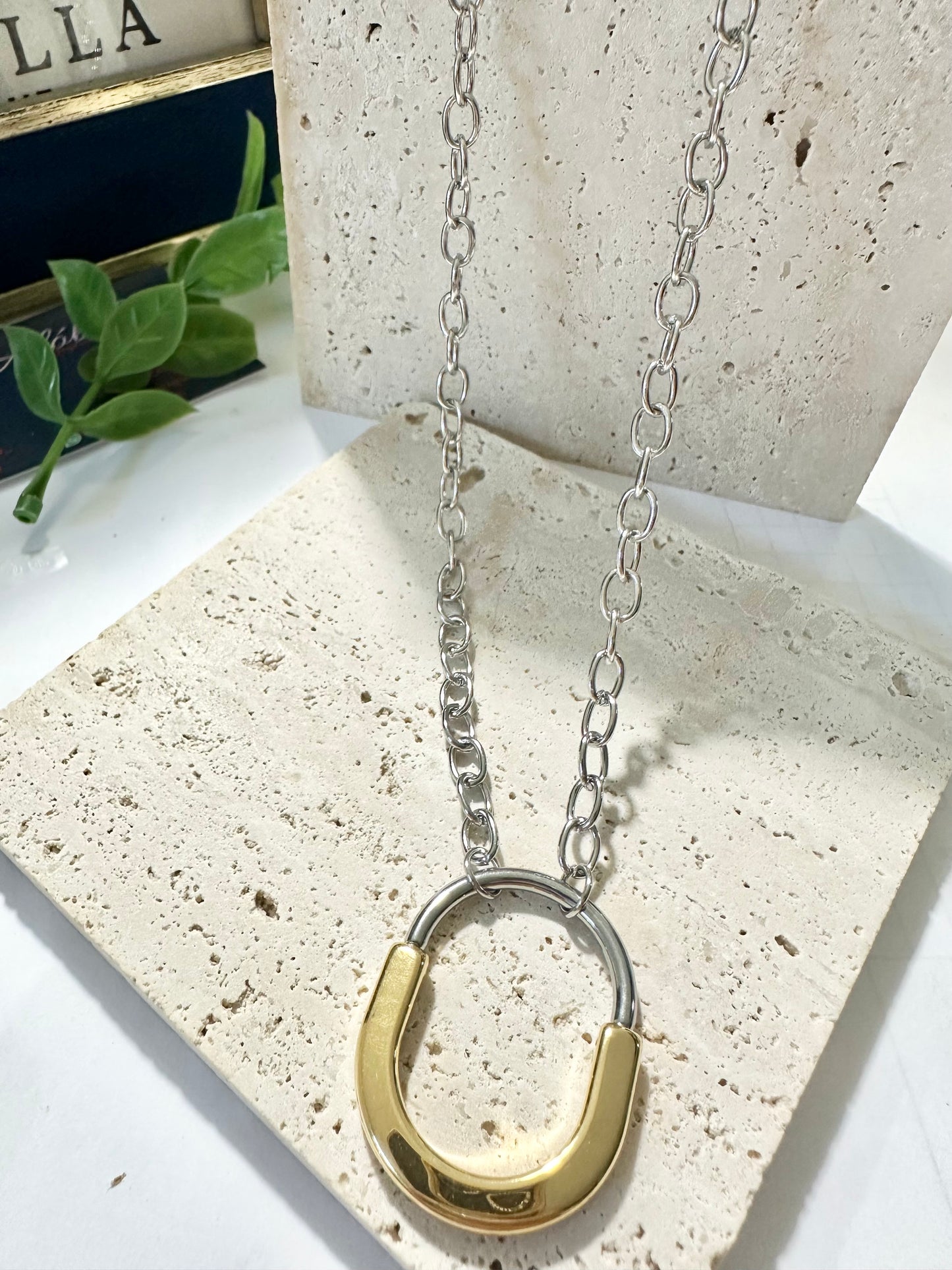 Oval Necklace